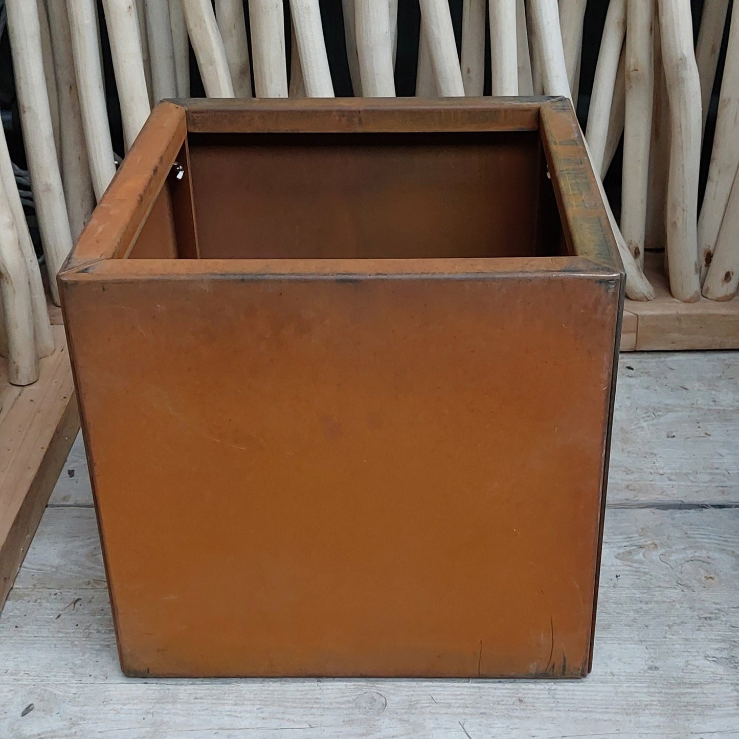 Plantenbak in voorgeroest cortenstaal 50 x 50 x 50 cm