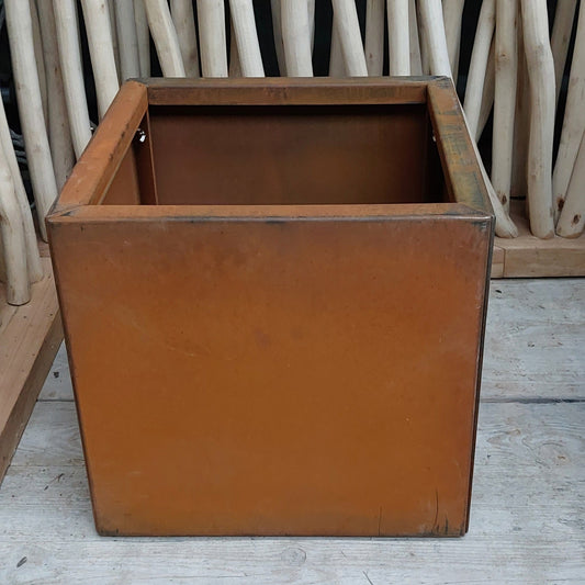 Planter in pre-rusted corten steel 50 x 50 x 50 cm