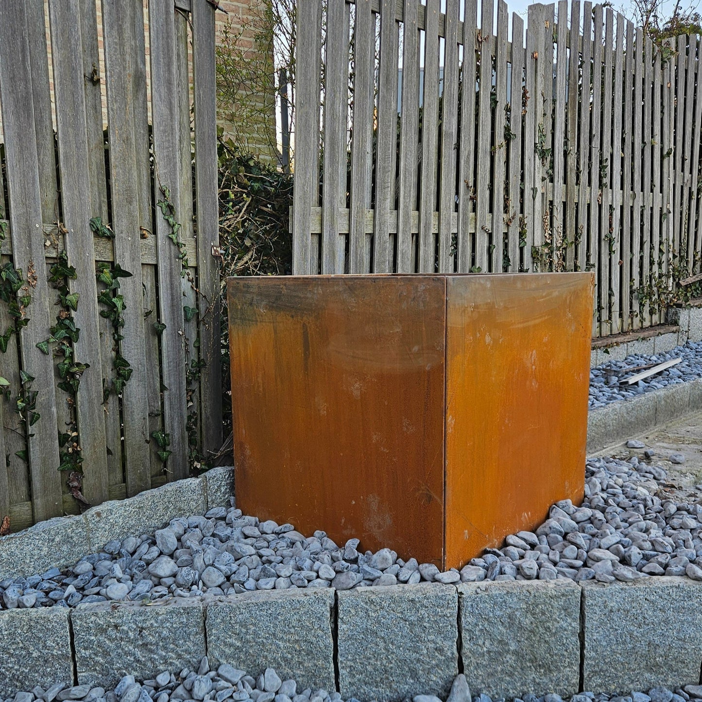 Plantenbak in voorgeroest cortenstaal 80 cm x 80 x 80