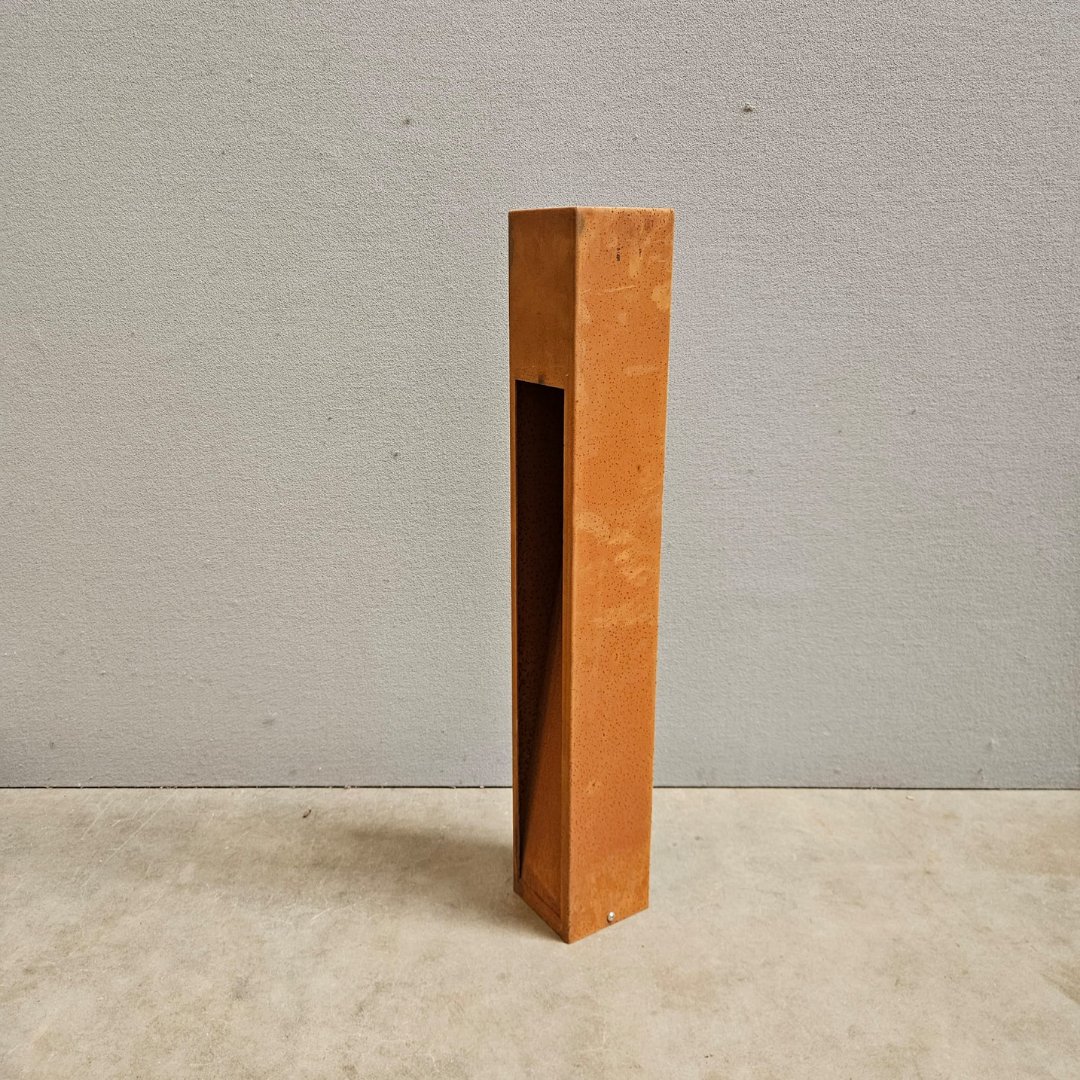 Tuinlamp model i 80 cm in cortenstaal