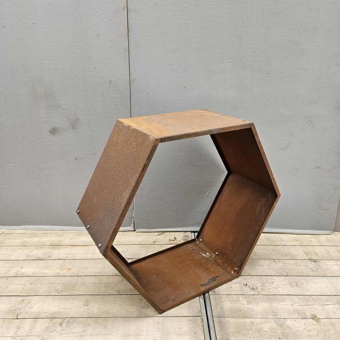 Rangement pour bois Modèle nid d'abeille H 87 cm