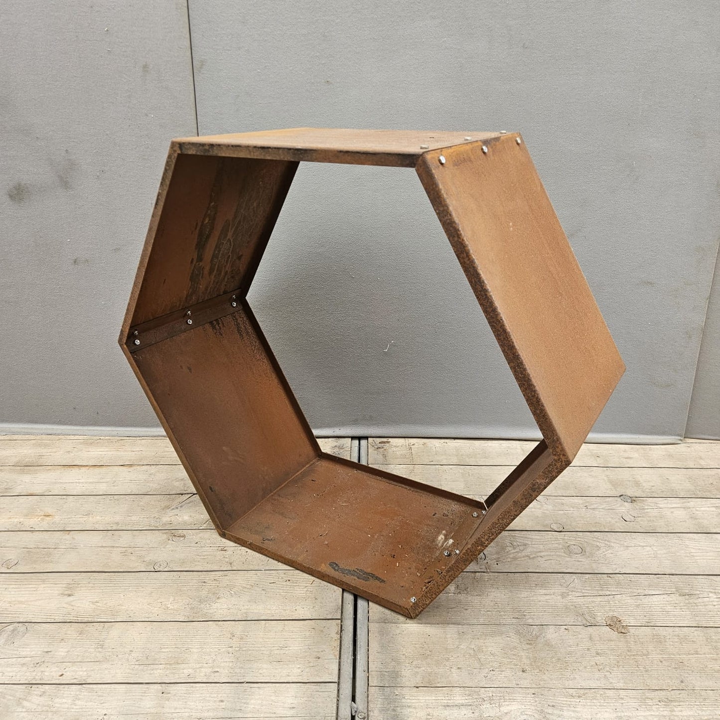 Rangement pour bois Modèle nid d'abeille H 87 cm