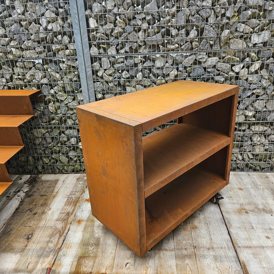 BBQ side table/ mise en place/ storage