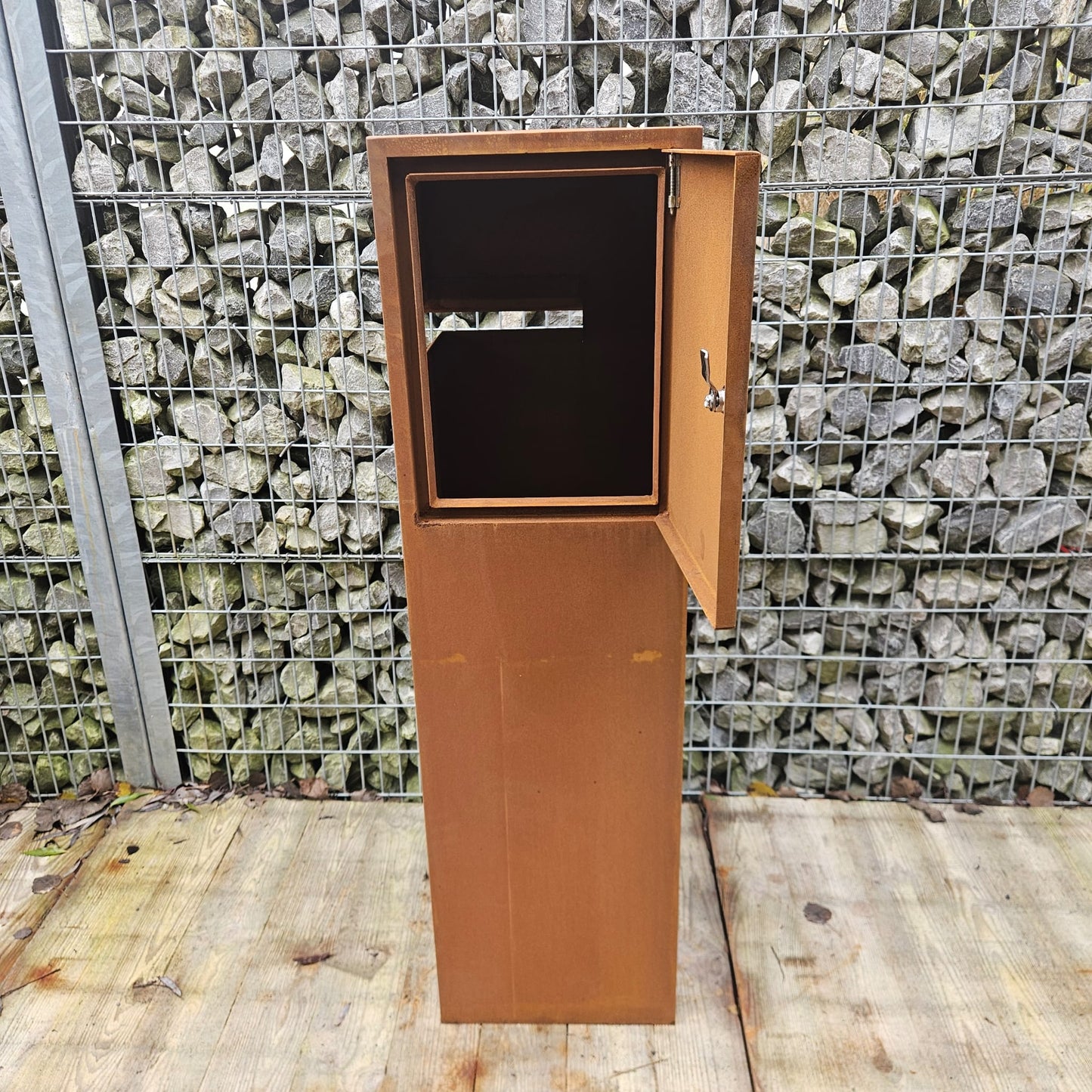 Boîte aux lettres avec ouverture d'angle, hauteur 120 cm