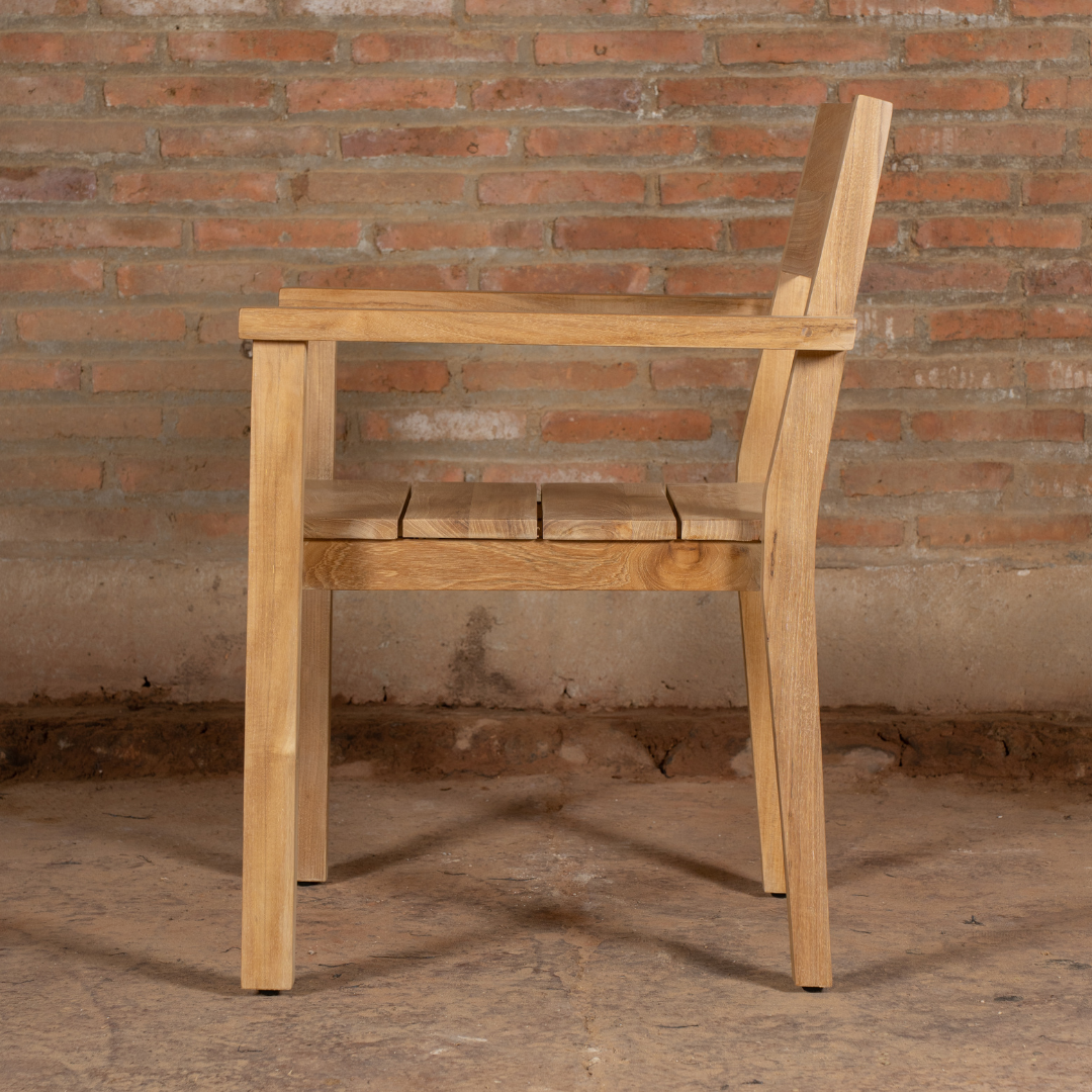 Chaise de jardin empilable en teck haut de gamme Salawati 1er
