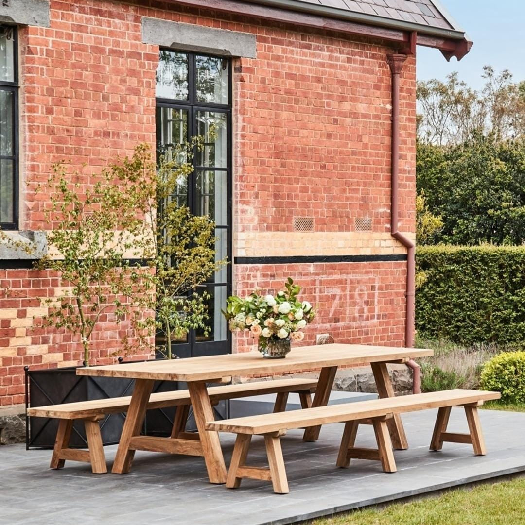 Table de jardin haut de gamme en teck Kastil 250 cm avec 2 bancs