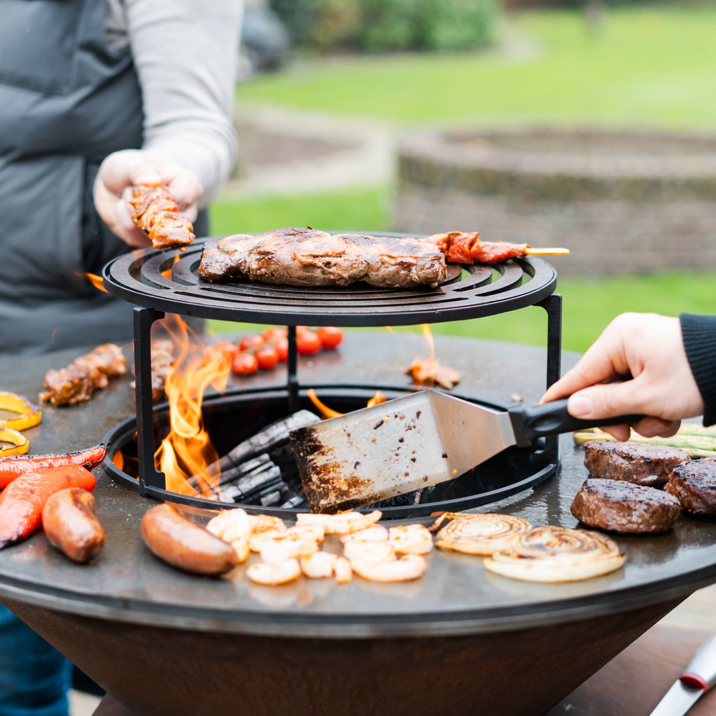 BBQ plancha Compañero corten XXL 2.0 with cover and wood storage 80 cm