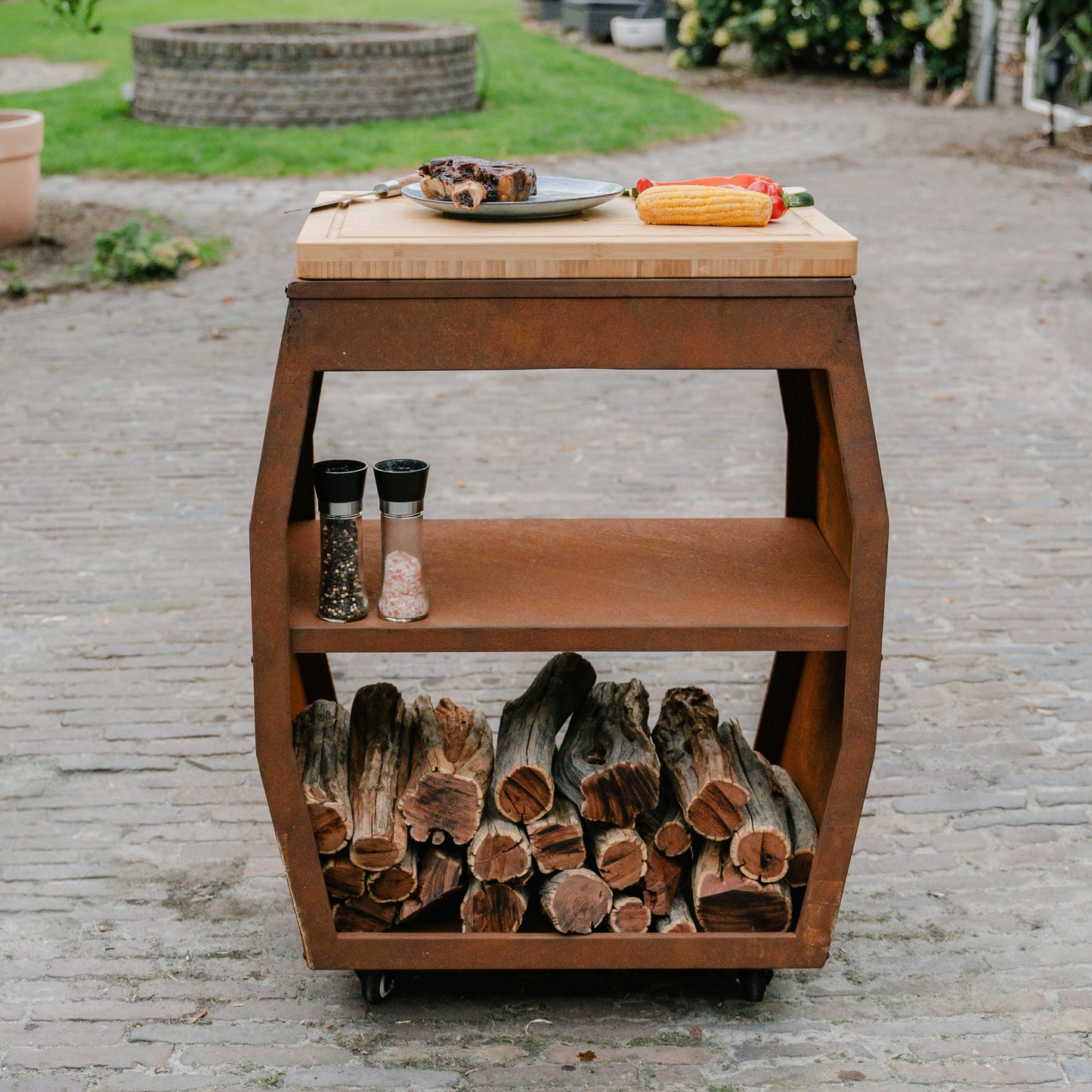 BBQ plancha table in corten steel with optional cutting board
