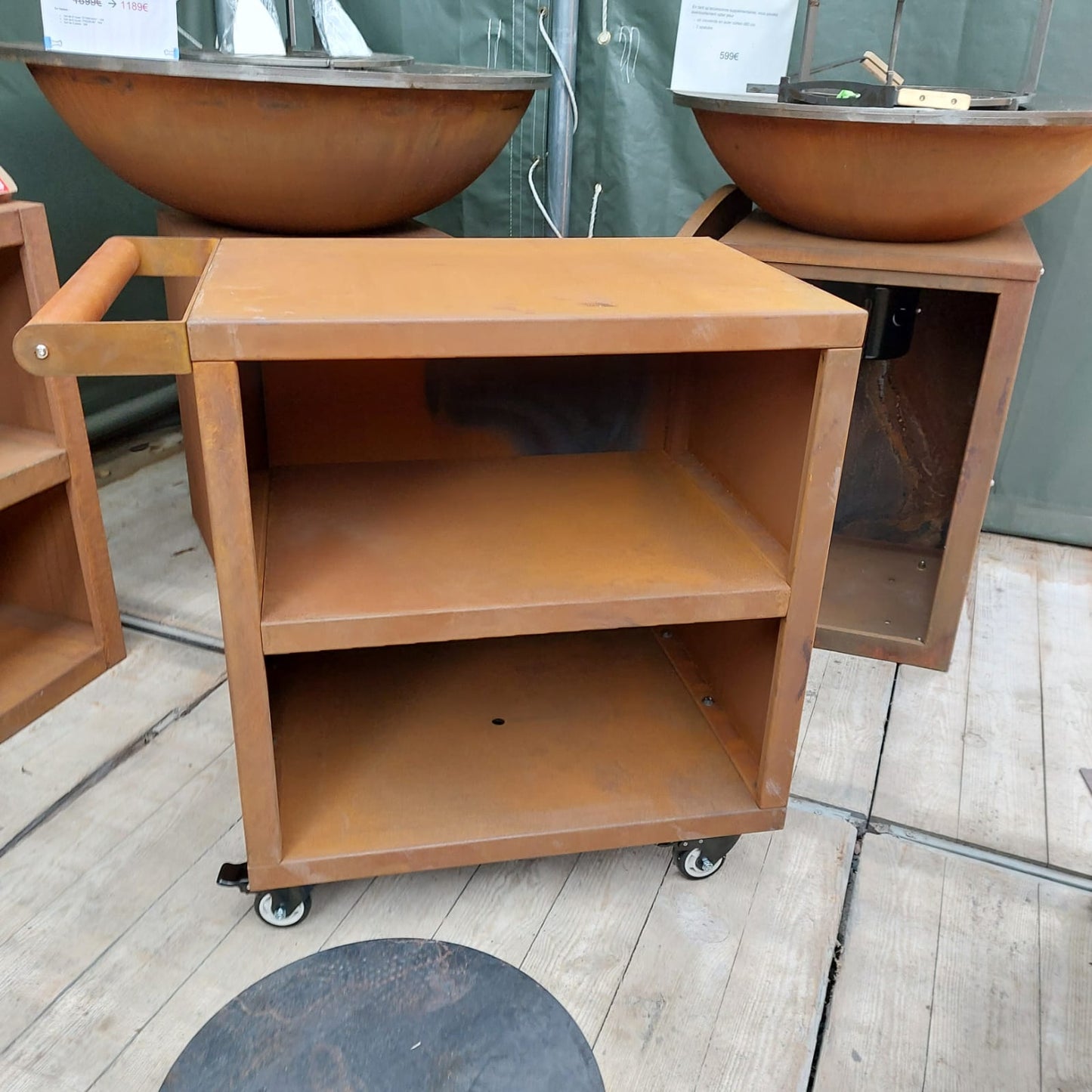 BBQ side table/mise en place/storage Small