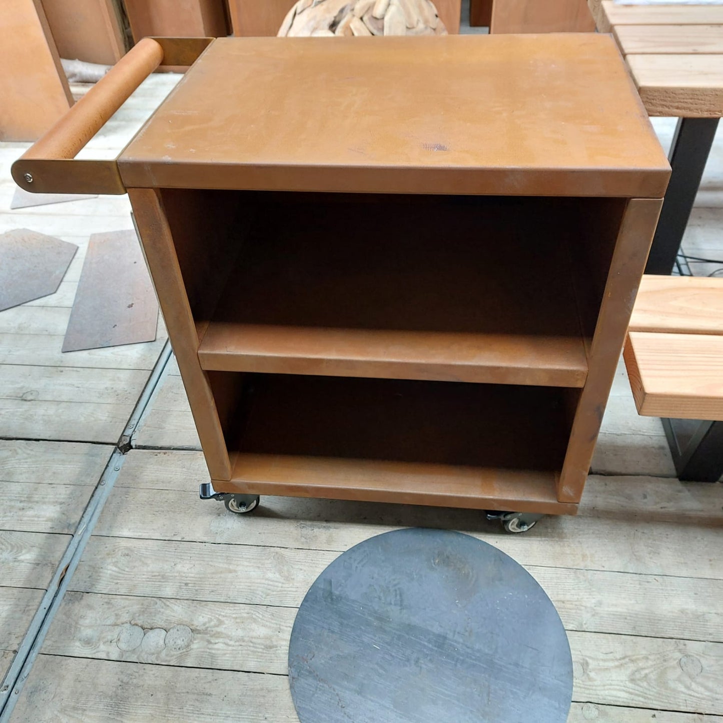 BBQ side table/mise en place/storage Small