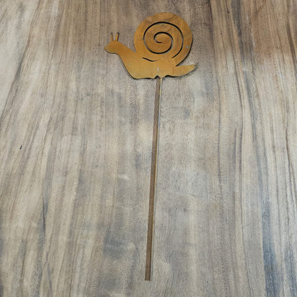 Slak op een stok, corten