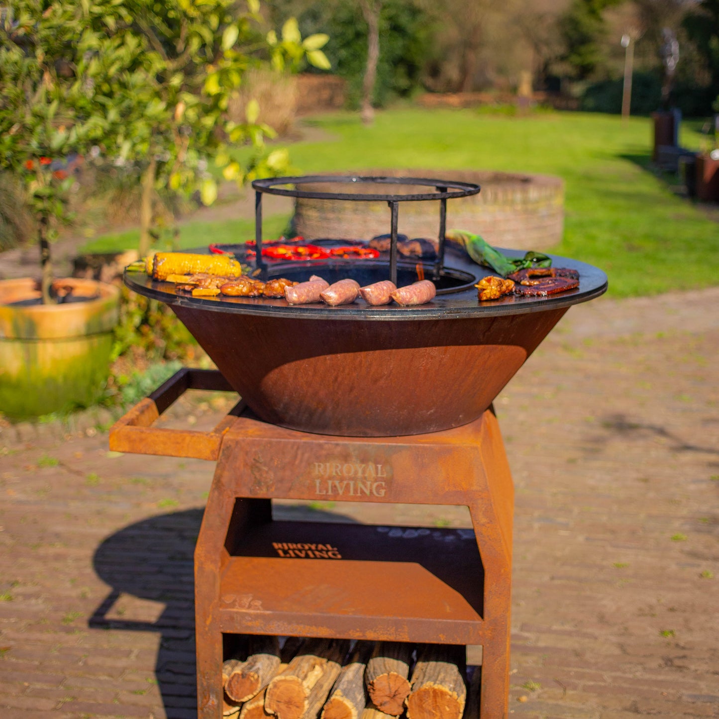 BBQ Plancha Grill Maestro XXL Ø80cm Cortenstaal - Met pook en houtopslag
