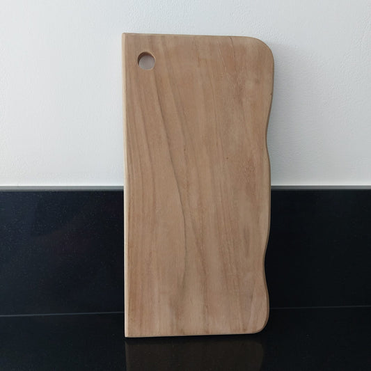 Teak Wood Cutting Board – 40 x 20 cm