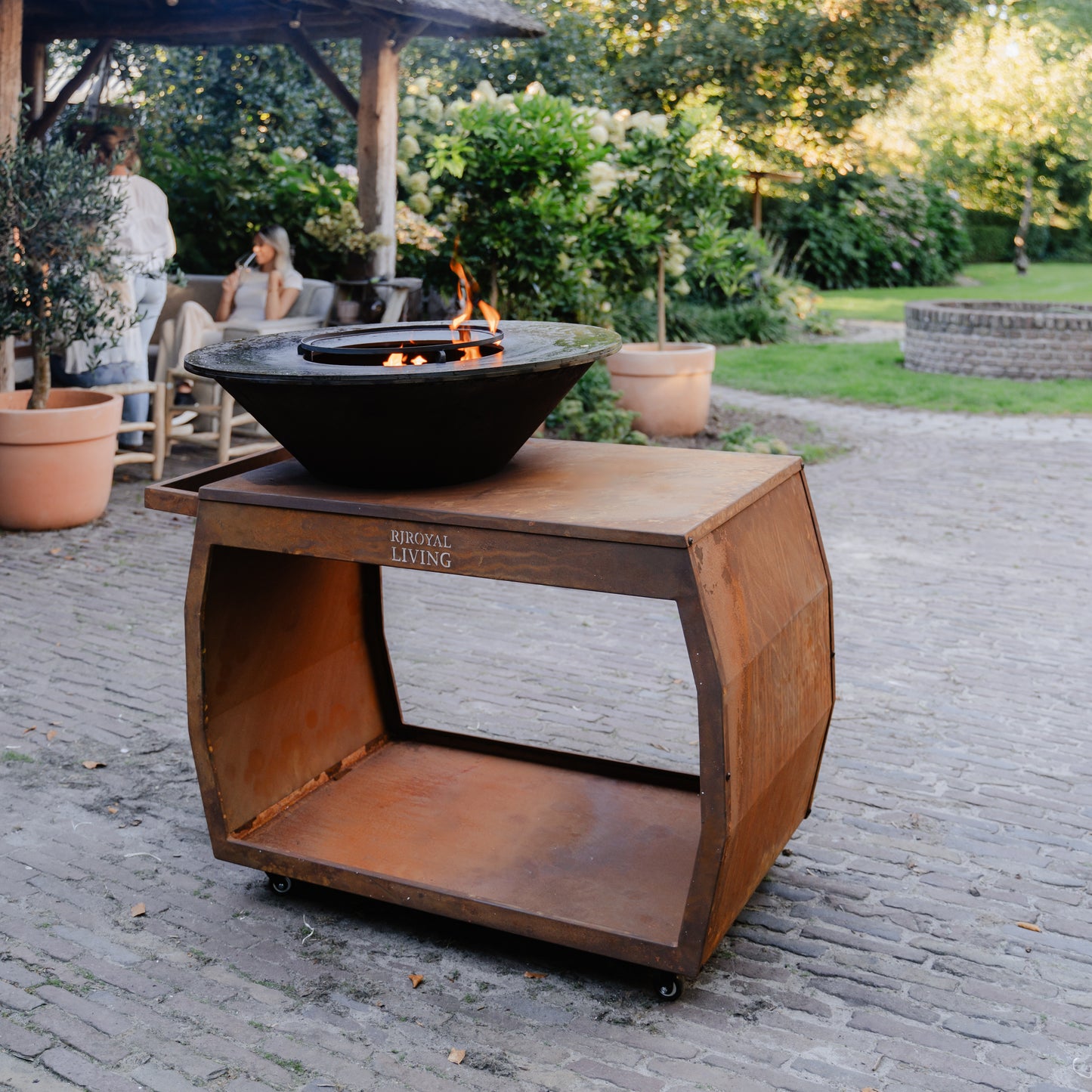 Plancha BBQ corten Big Jack 3.0 avec couvercle et rangement bois 80 cm