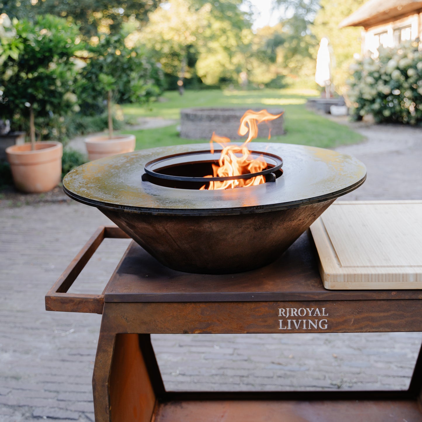 Plancha BBQ corten Big Jack 3.0 avec couvercle et rangement bois 80 cm