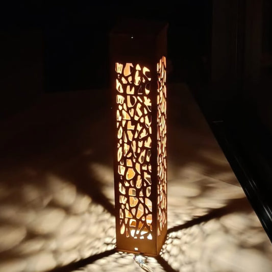 Lampe de jardin H80 cm avec motif en acier corten